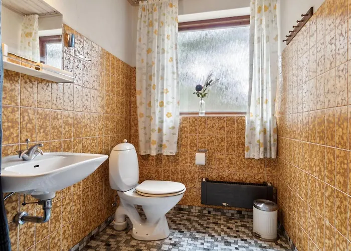 Awa - 800m From The Sea By Interhome